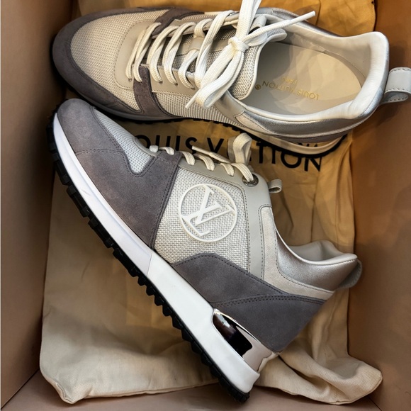 Louis Vuitton Runaway White Gray Silver Suede 37 - Picture 1 of 6